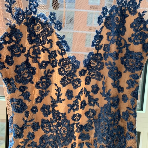 For love and lemons maxi dress - Picture 5 of 7